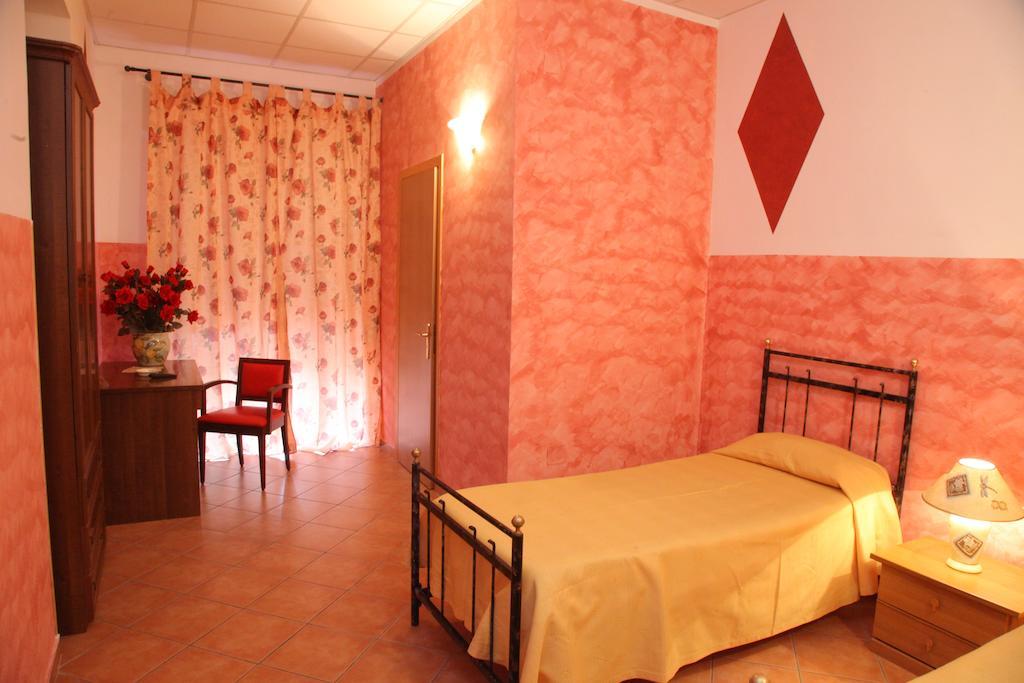 B&B Rinascente Paola Exterior photo