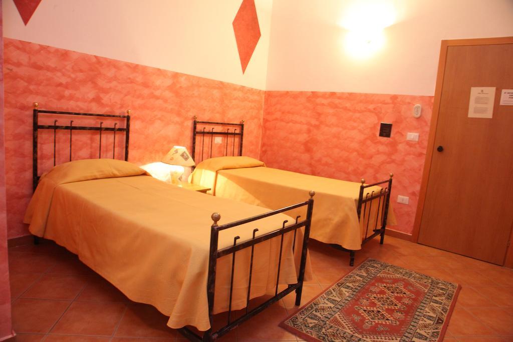 B&B Rinascente Paola Exterior photo