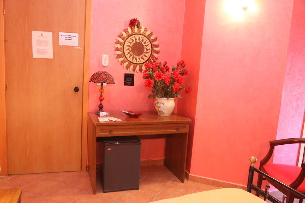 B&B Rinascente Paola Exterior photo